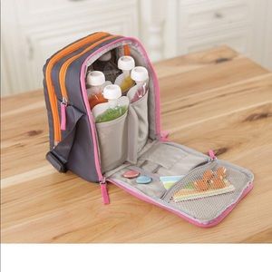 NWT Infantino Stay Cool Cooler Bag